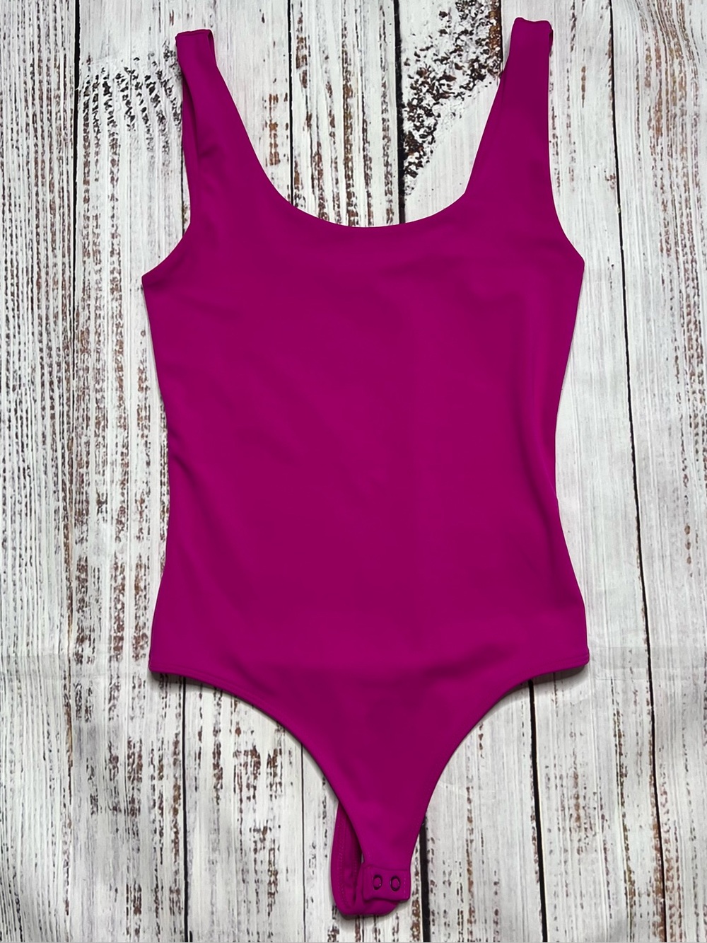 EXPRESS Magenta Scoop Neck Bodysuit